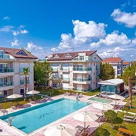 فندق Belek Deluxe 4*